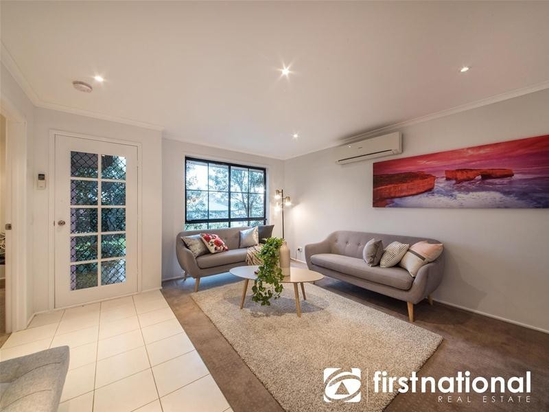 6 Taree Close, Pakenham VIC 3810