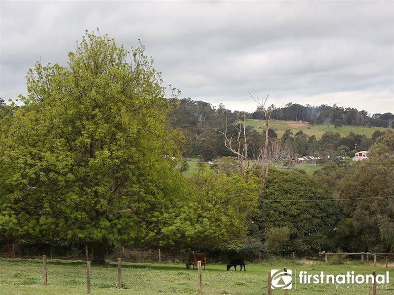 57 Girrawheen Road, Maryknoll VIC 3812