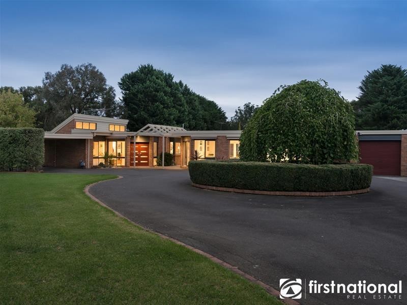 5 Alfred Close, Narre Warren North VIC 3804