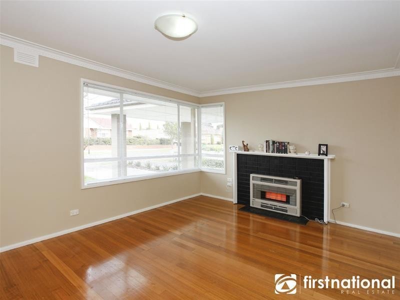 21 Snodgrass Street, Pakenham VIC 3810