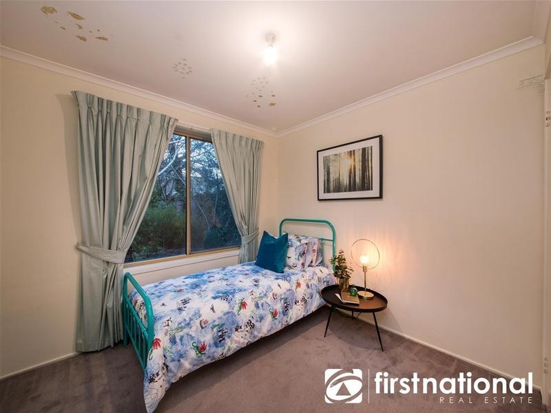 15 Murdoch Avenue, Narre Warren VIC 3805