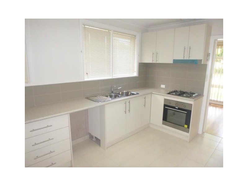 24 Westleigh Crescent, Narre Warren VIC 3805