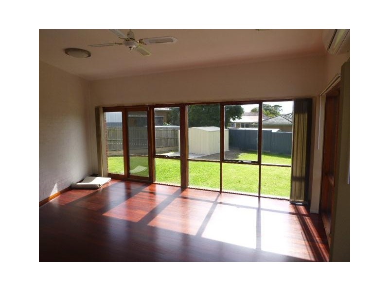 24 Westleigh Crescent, Narre Warren VIC 3805