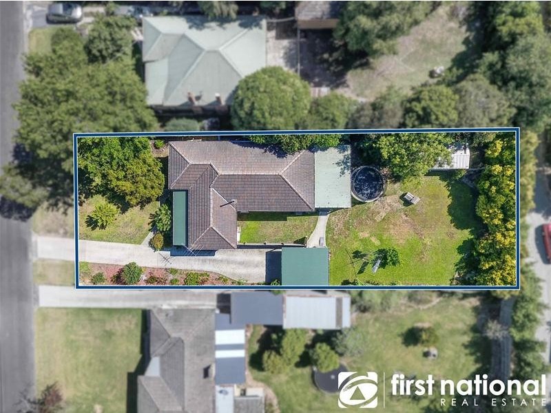 16 Pearson Street, Bunyip VIC 3815