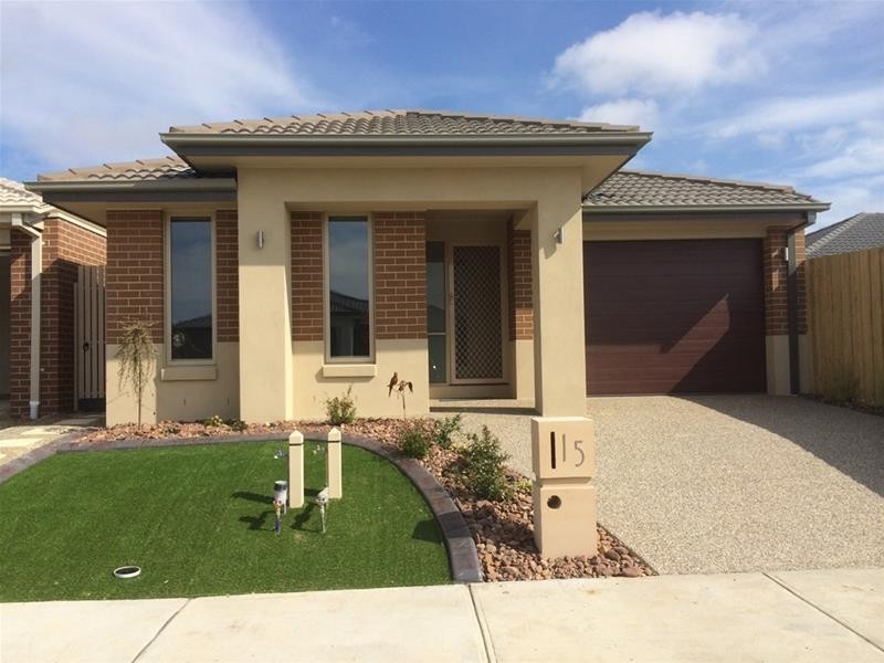 15 Cerise Street, Officer VIC 3809