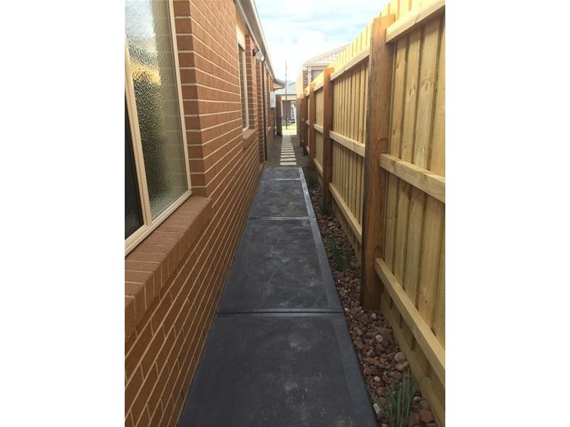 15 Cerise Street, Officer VIC 3809