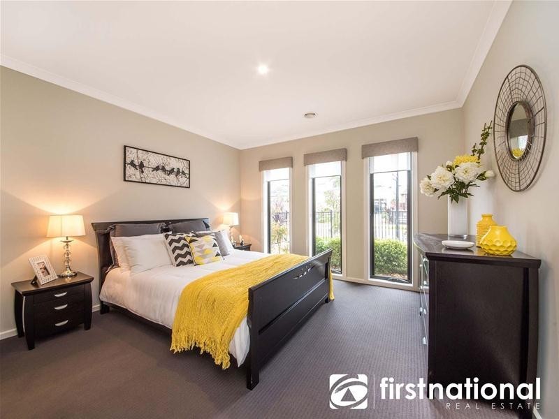 3 Clovelly Way, Officer VIC 3809