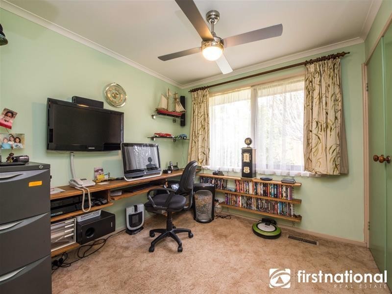 2 Poorinda Rise, Narre Warren VIC 3805
