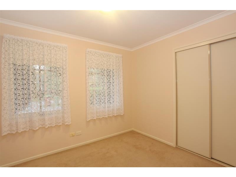 8 Emma Court, Berwick VIC 3806