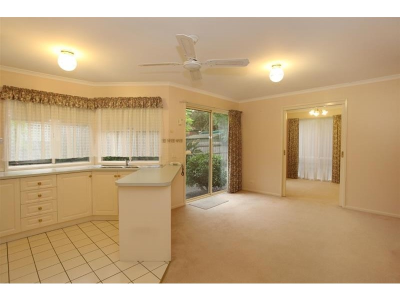 8 Emma Court, Berwick VIC 3806