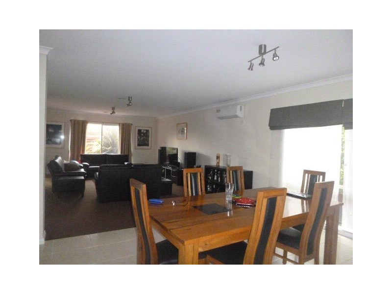 25 Timberside Drive, Beaconsfield VIC 3807