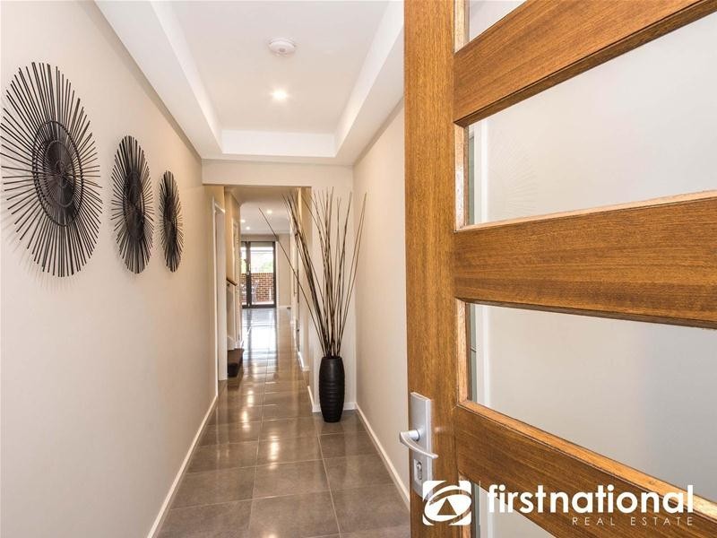 3 Clovelly Way, Officer VIC 3809