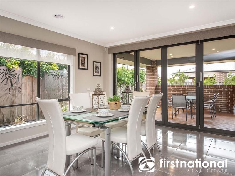 3 Clovelly Way, Officer VIC 3809