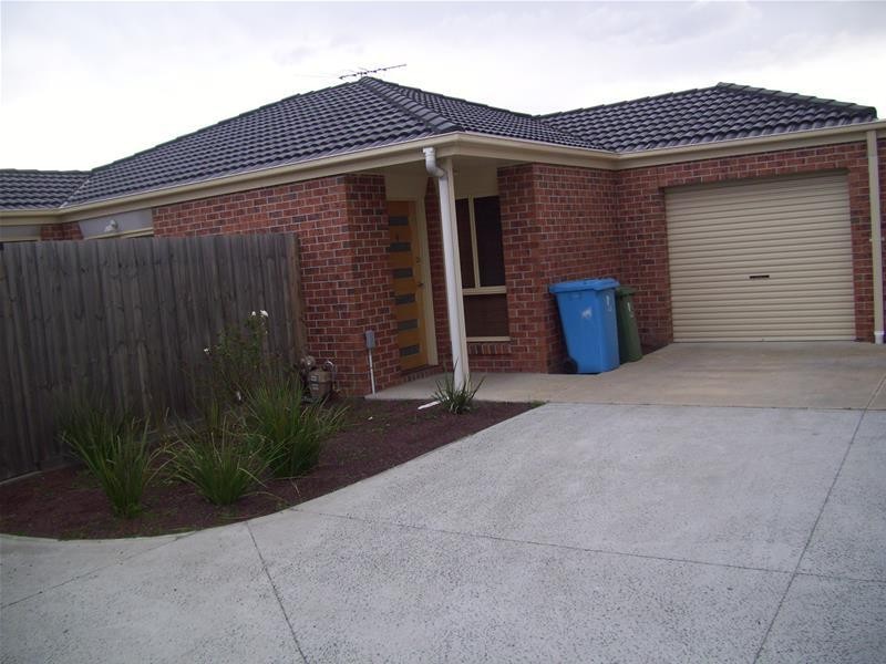 4/11-13 Palmer Drive, Narre Warren VIC 3805