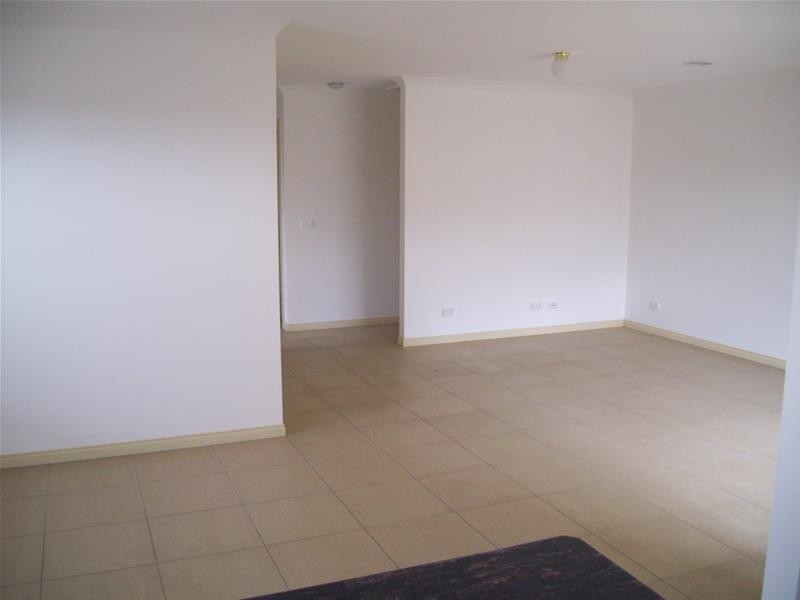 4/11-13 Palmer Drive, Narre Warren VIC 3805