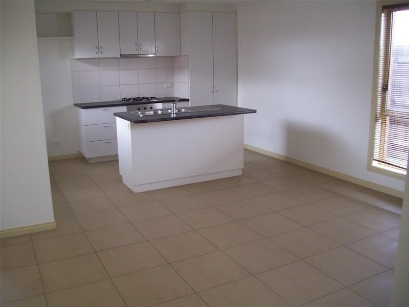 4/11-13 Palmer Drive, Narre Warren VIC 3805