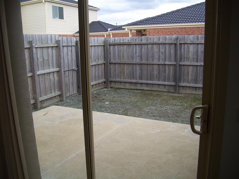 4/11-13 Palmer Drive, Narre Warren VIC 3805