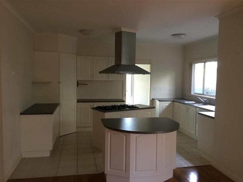 49 John Fisher Drive, Berwick VIC 3806