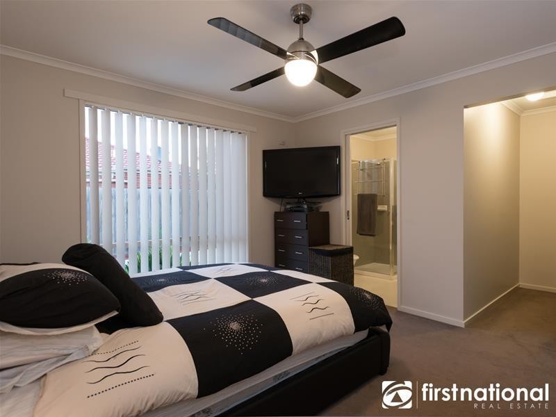 2/23 Oak Avenue, Longwarry VIC 3816