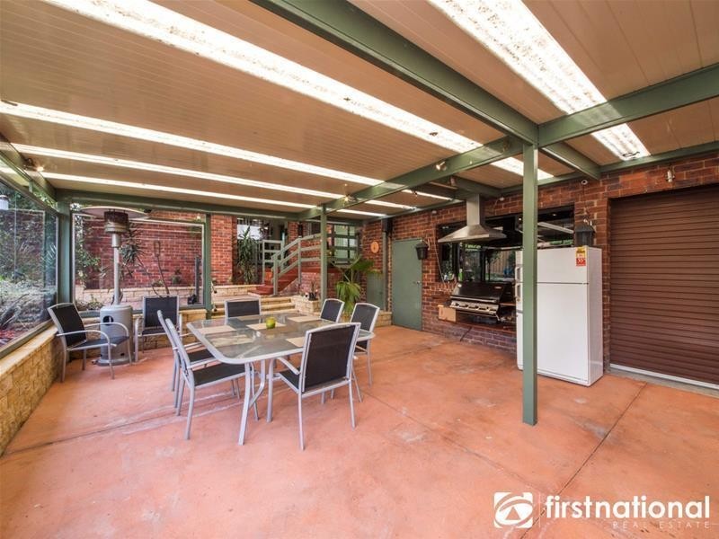 2 Poorinda Rise, Narre Warren VIC 3805