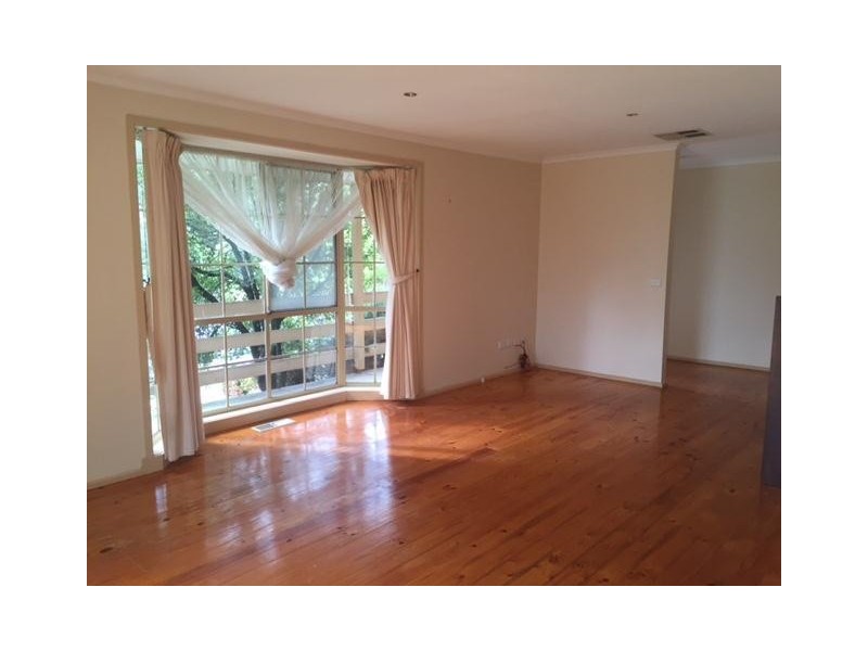 40 Struan Avenue, Endeavour Hills VIC 3802