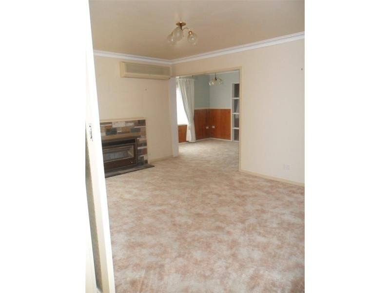 25 Evan Street, Berwick VIC 3806