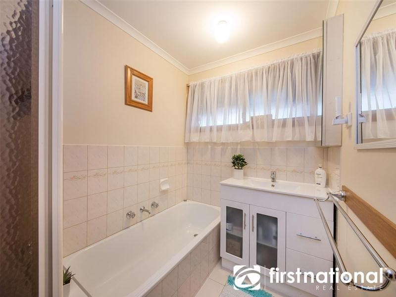 10 Rozzy Parade, Narre Warren VIC 3805