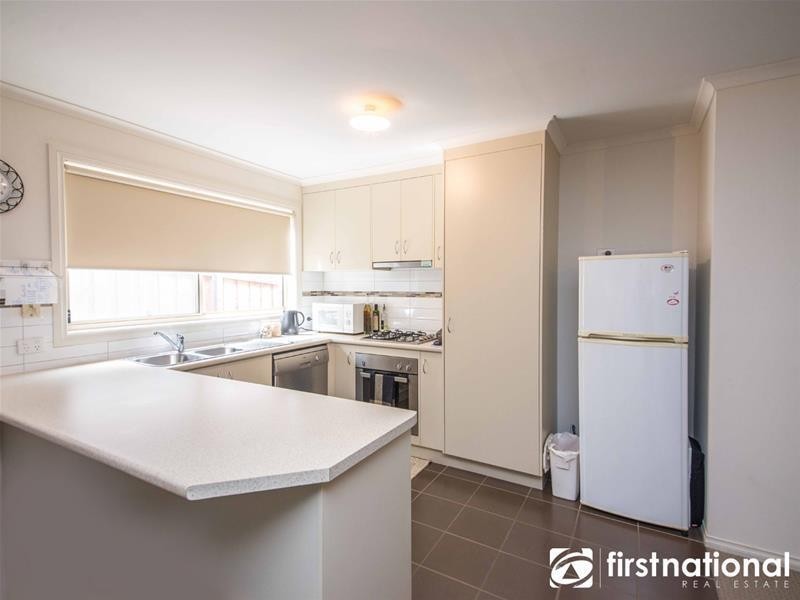 5/8 Mcclenaghan Place, Pakenham VIC 3810