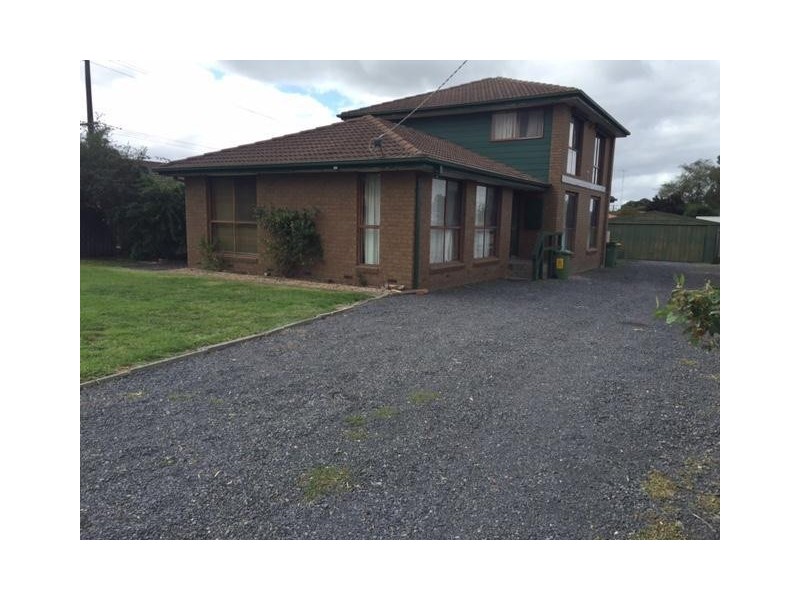 104 Racecourse Road, Pakenham VIC 3810