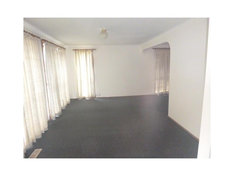 104 Racecourse Road, Pakenham VIC 3810