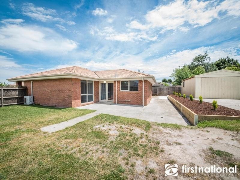 55 Lodge Crescent, Berwick VIC 3806