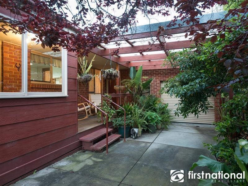 5 Van Der Haar Avenue, Berwick VIC 3806