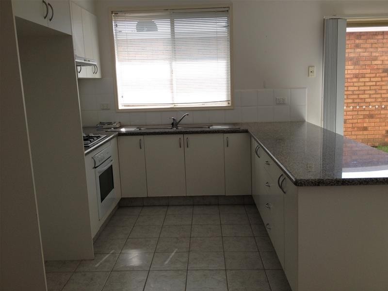 34 Warren Close, Narre Warren VIC 3805