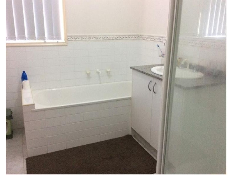 34 Warren Close, Narre Warren VIC 3805