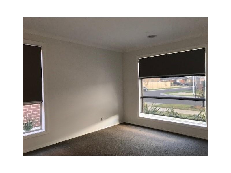 17 Cherrington Avenue, Officer VIC 3809