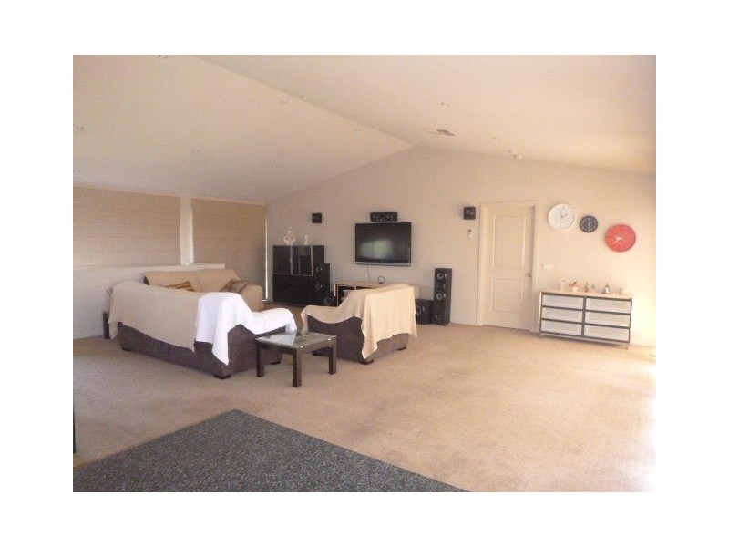 93 Marisa Crescent, Berwick VIC 3806