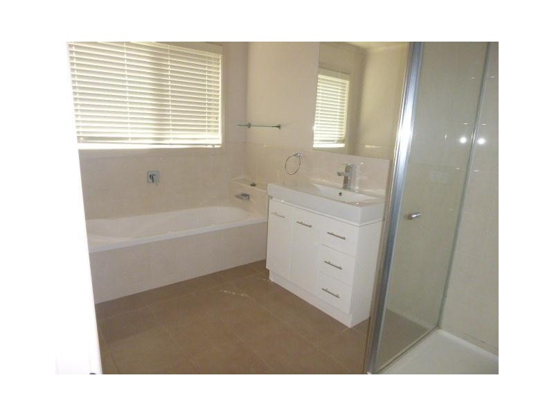 93 Marisa Crescent, Berwick VIC 3806