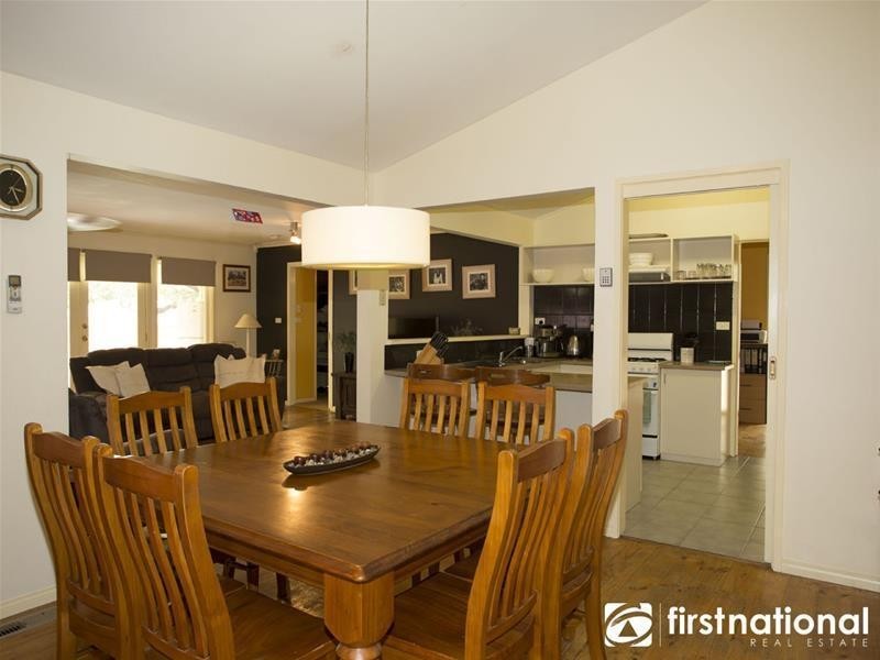 11 St James  Court, Narre Warren VIC 3805