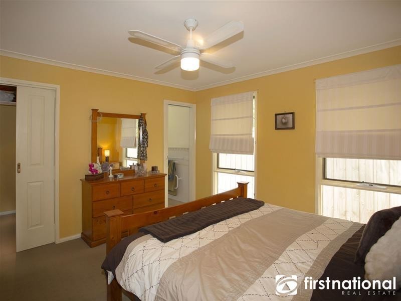 11 St James  Court, Narre Warren VIC 3805