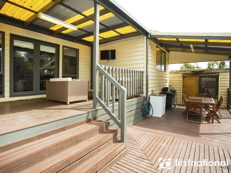 11 St James  Court, Narre Warren VIC 3805