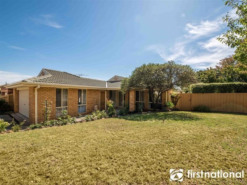 13 Mayfair Crescent, Narre Warren VIC 3805