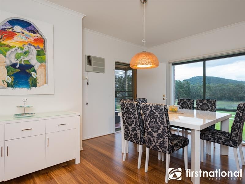 230 Old Sale Road, Garfield North VIC 3814