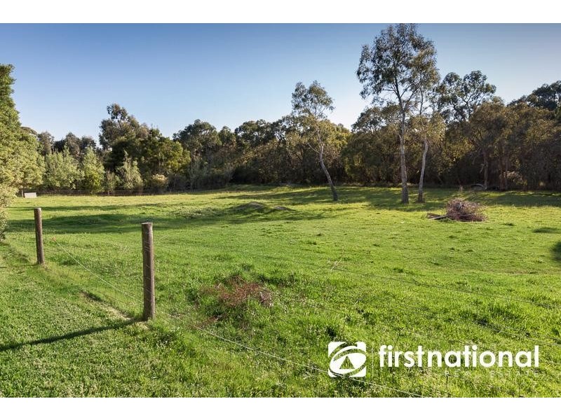 12 Bareena  Lane, Maryknoll VIC 3812