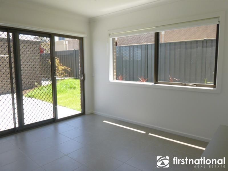 74 No.9 Atlantic Drive, Pakenham VIC 3810