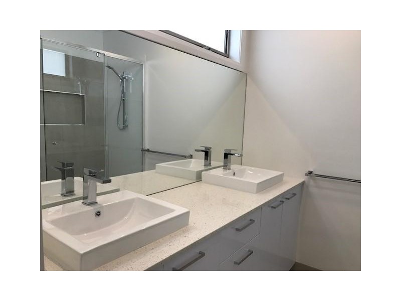 28 Kenneth Road, Pakenham VIC 3810