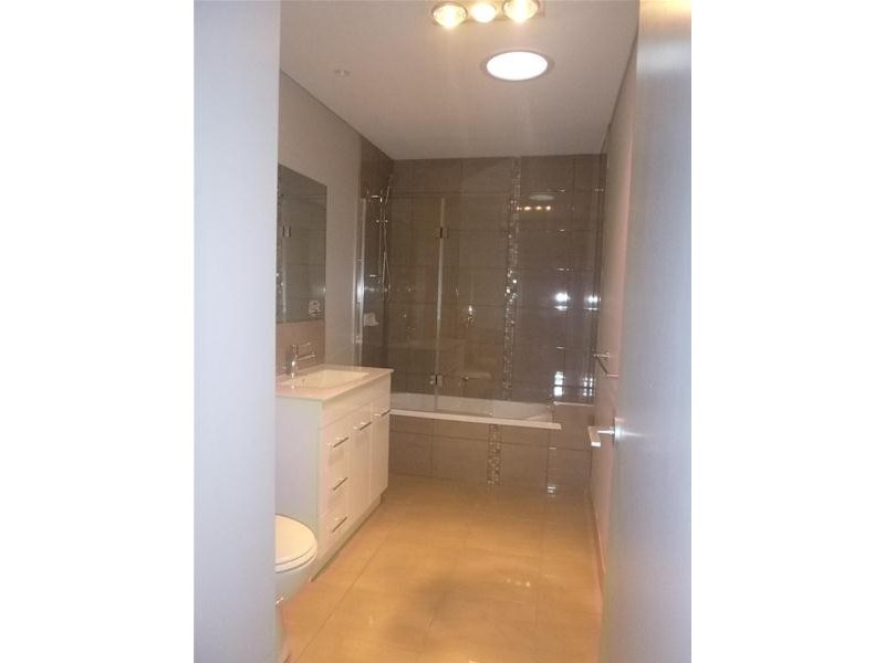 3/8 Pomegranate Way, Pakenham VIC 3810