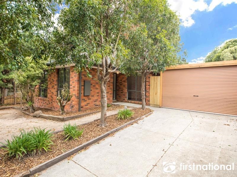 11 Sweet Gum Avenue, Narre Warren VIC 3805