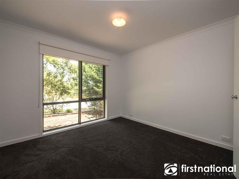 11 Sweet Gum Avenue, Narre Warren VIC 3805