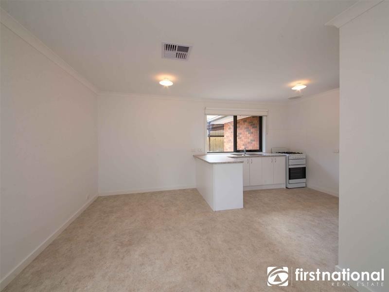 11 Sweet Gum Avenue, Narre Warren VIC 3805