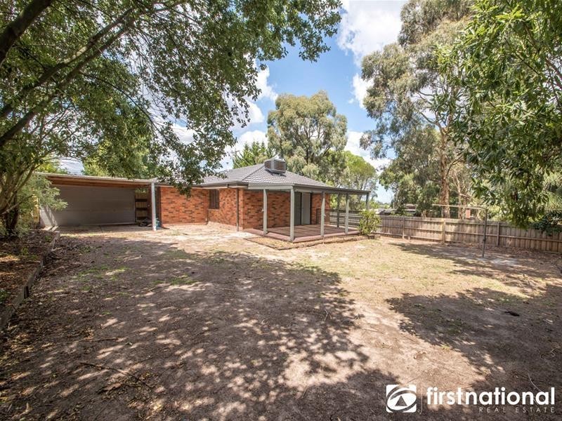 11 Sweet Gum Avenue, Narre Warren VIC 3805